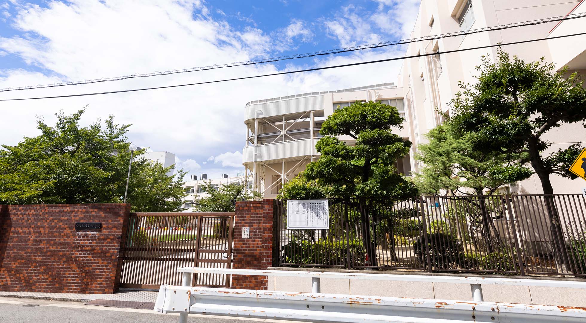 天王寺小学校